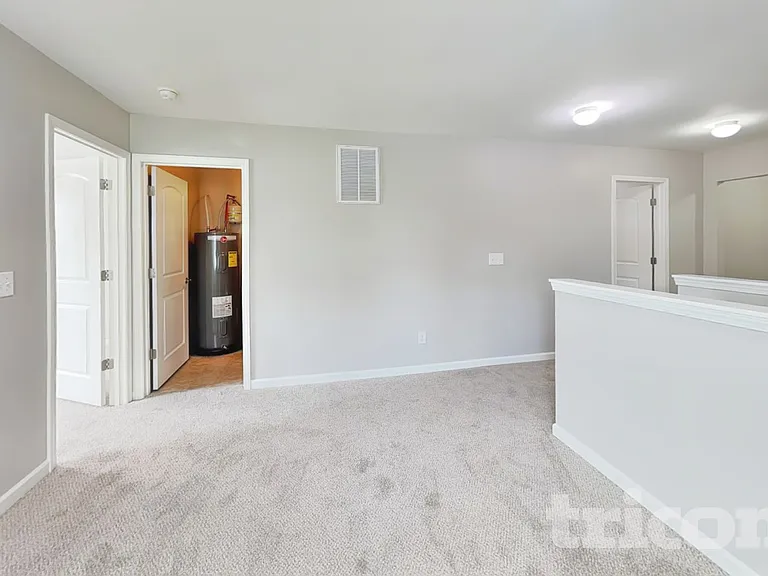 1195 Thanet St SW — Photo 16