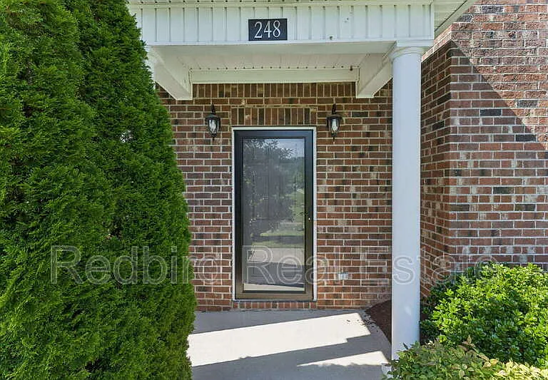 248 Rowlette Cir — Photo 2