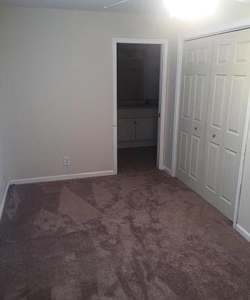 5th image of 264 Iroquois St