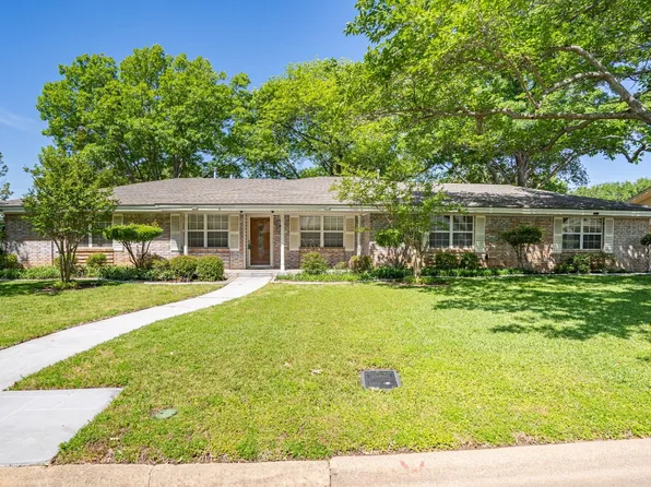 2301 Shady Brook Dr, Bedford, TX 76021