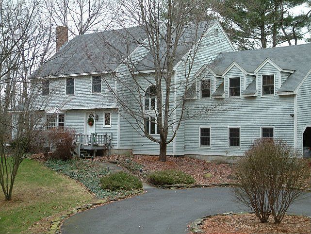 Exterior with Circular Drive