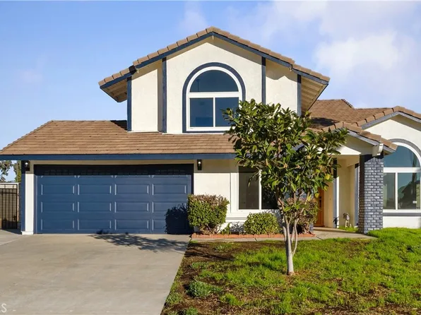 1670 W Sunnyview Dr, Rialto, CA 92377