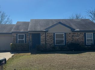 2406 Villanova St, Arlington, TX 76018