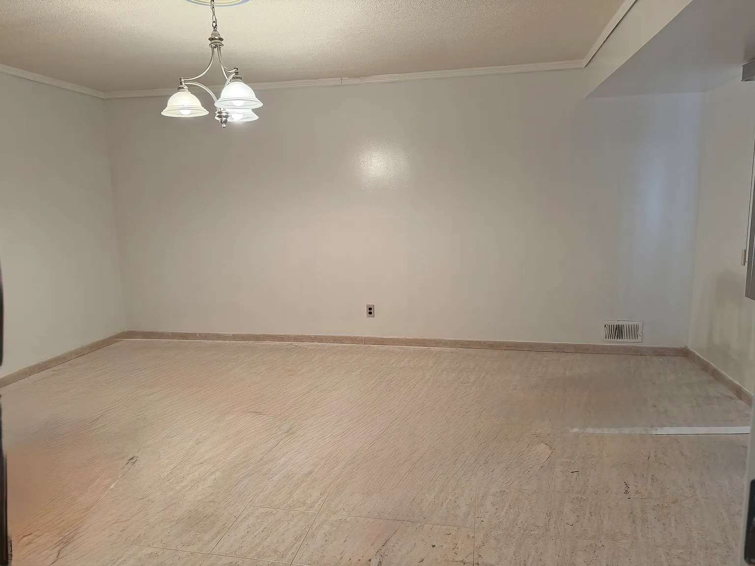 2 bed, 850 sqft, $2,000 — Photo 4