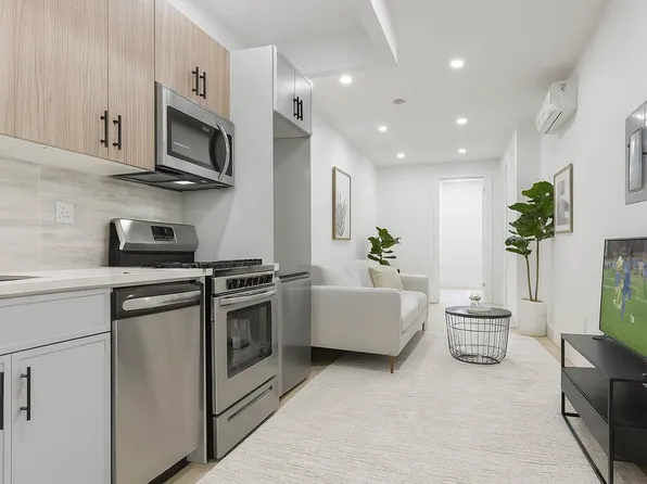 828 Hart Street image 1 of 12