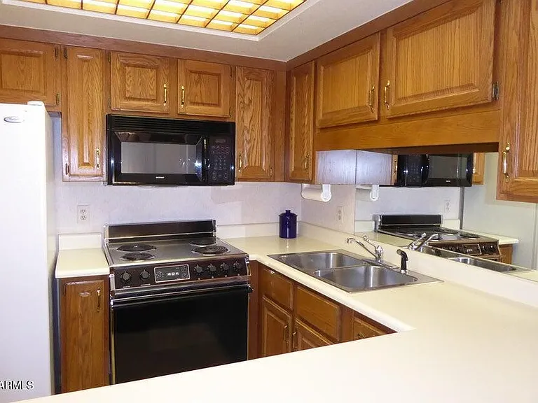 10330 W Thunderbird Blvd #A127 — Photo 7
