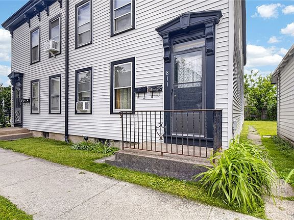 3rd image of 811 Huntington St #809
