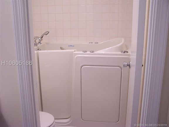 5th image of 9410 Poinciana Pl APT 209
