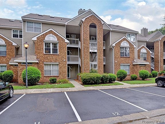 2nd image of 782 Windbrook Cir APT 203