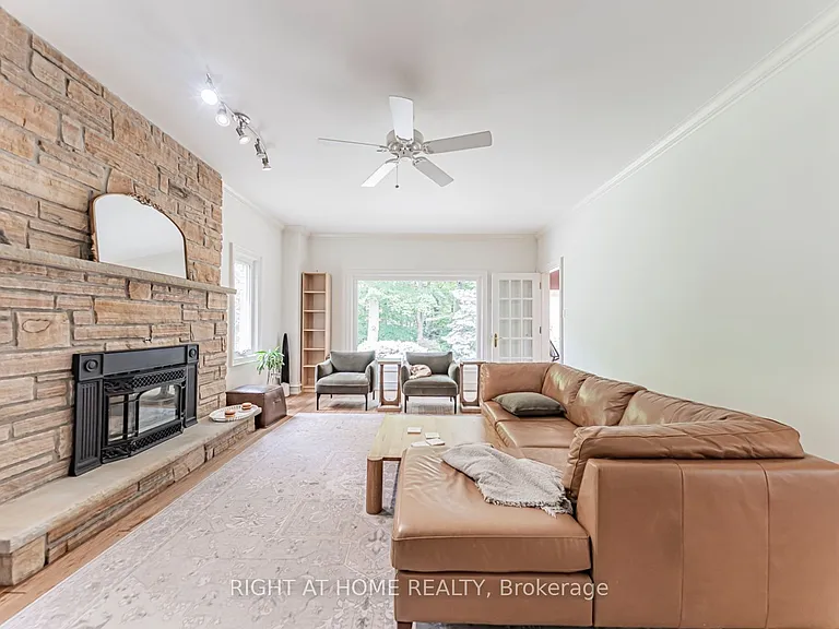 2175 Oneida Ct — Photo 9