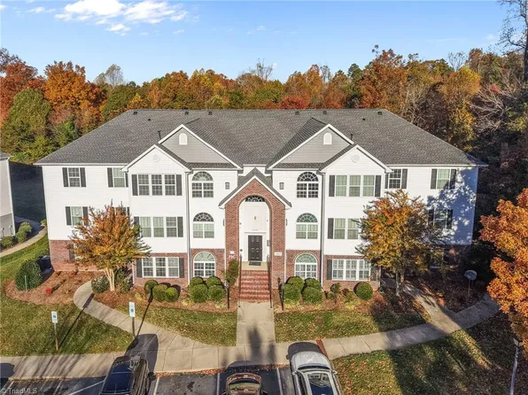 4345 Cedarcroft Ct APT 1D, Greensboro, NC 27409