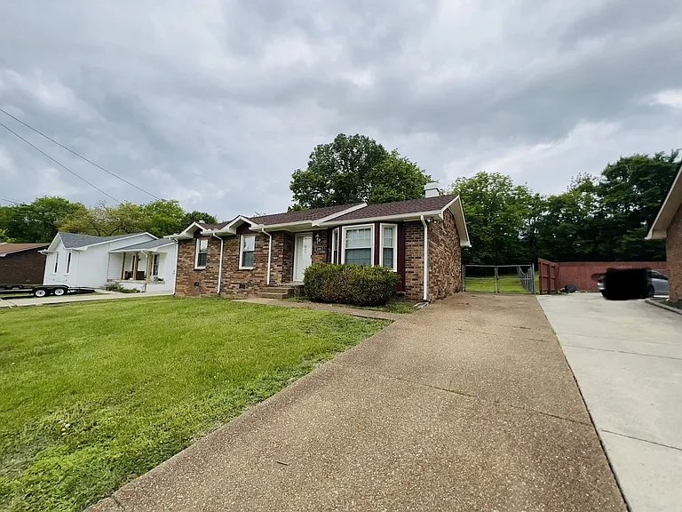 108 Ryan Dr — Photo 12