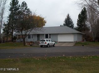 90 Rivers Edge Ln, Yakima, WA