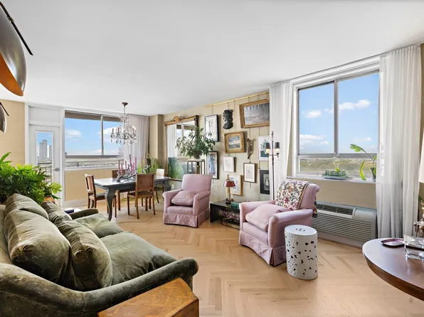 100 Manhattan Ave APT 1517, Union City, NJ 07087