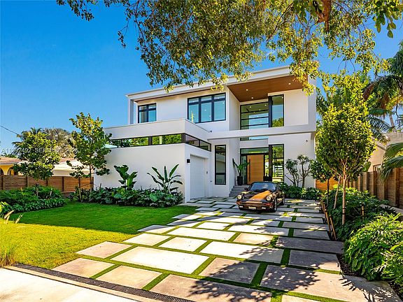 2nd image of 1230 Cleveland Rd