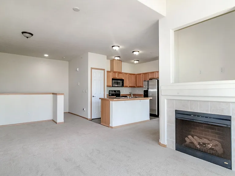 1272 Cooper St — Photo 8