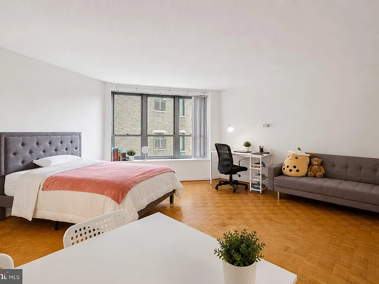 224 W Rittenhouse Sq #30-1404 — Photo 2