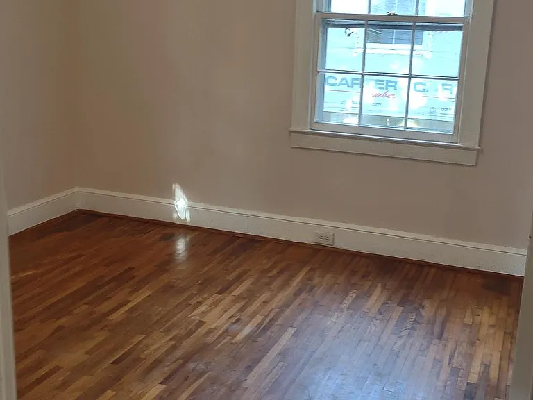 816 Walnut St — Photo 9