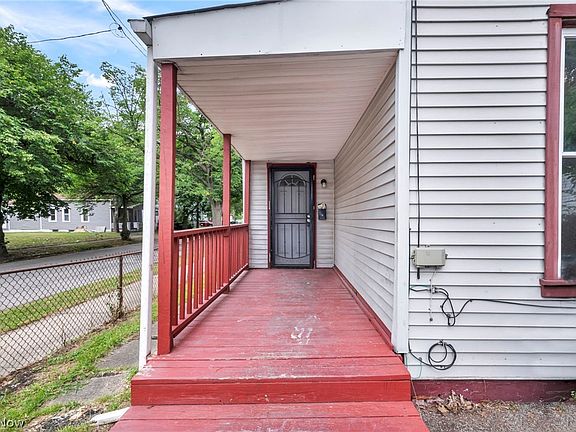 3rd image of 6112 Kenyon Ave