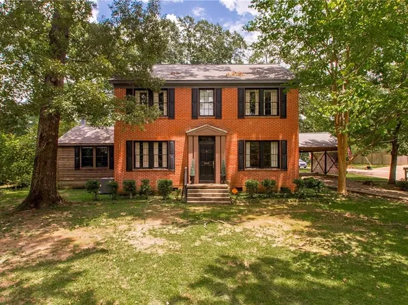 900 N James Ave, McComb, MS 39648