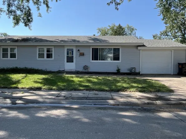 307 W Whittingham St, Valley, NE 68064