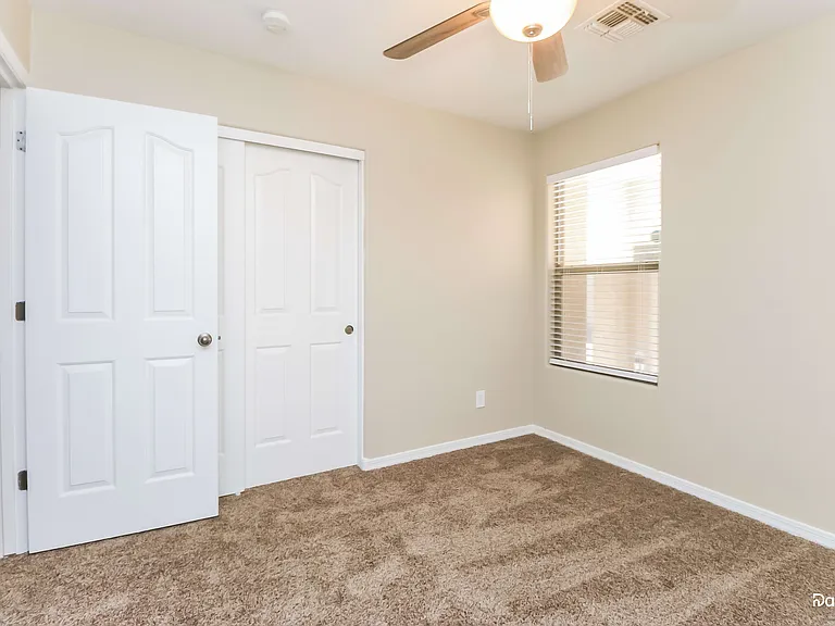 900 W Desert Canyon Dr — Photo 12