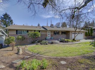 12711 NW 20th Ave, Vancouver, WA 98685