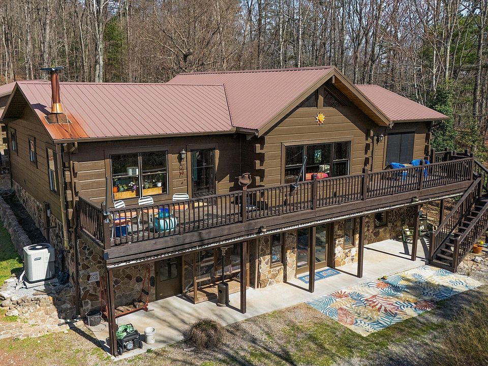 1st image of 575 Ironsburg Rd
