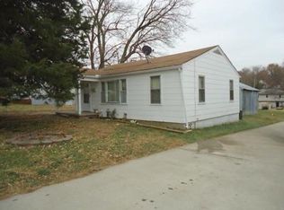 403 E Black Diamond St, Richmond, MO 64085