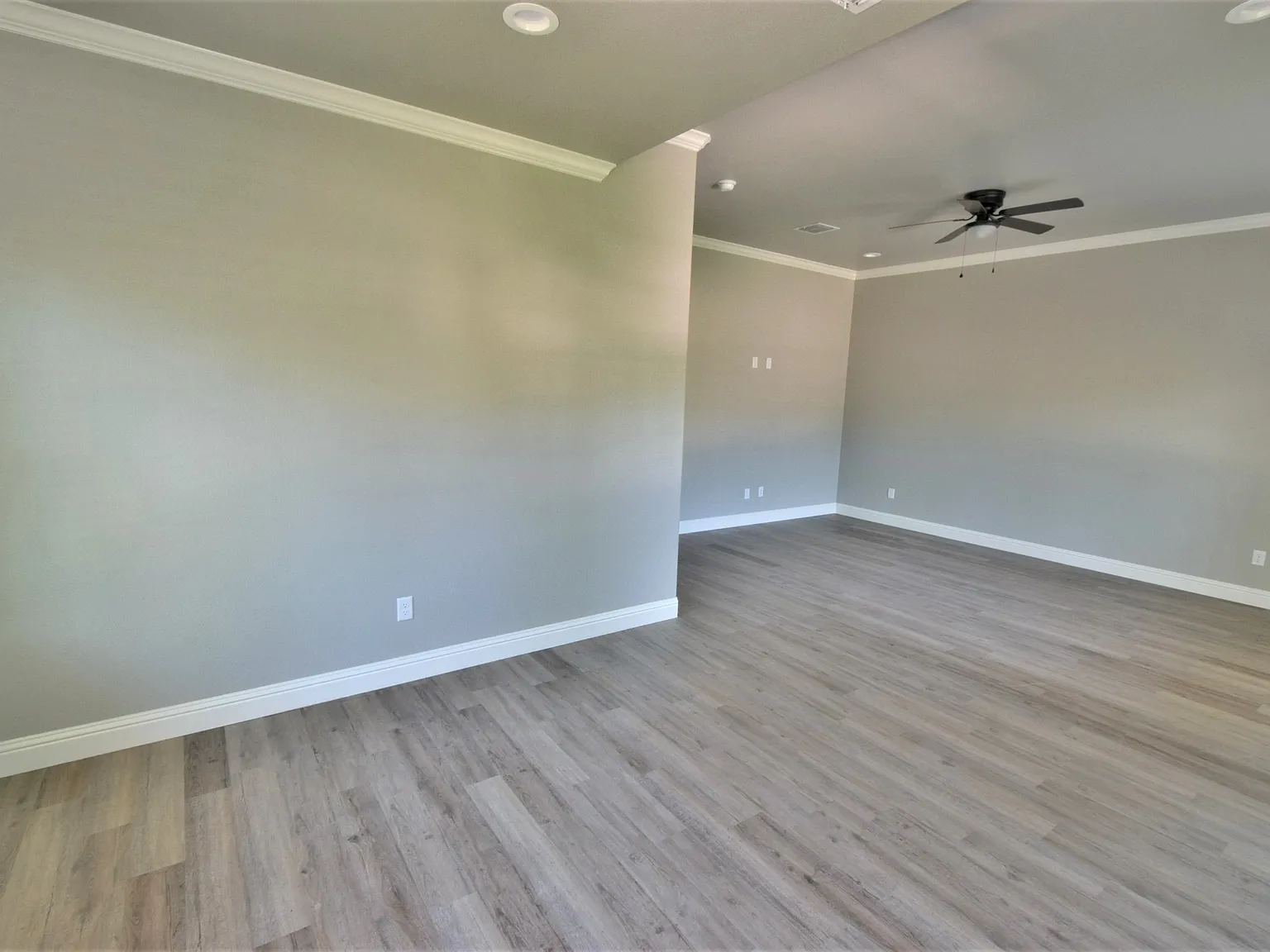 3 bed, 1200 sqft, $1,500 — Photo 4