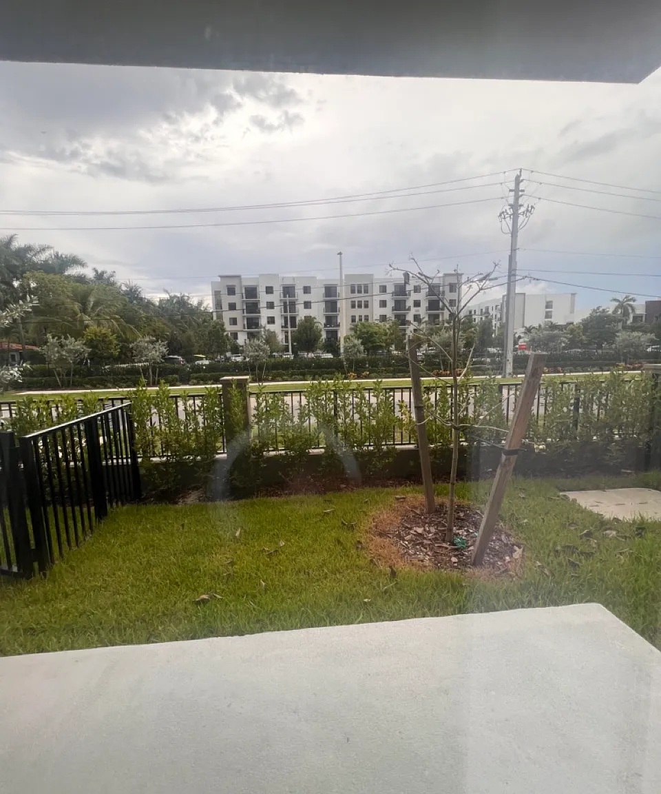 1 bed, 609 sqft, $1,944 — Photo 4
