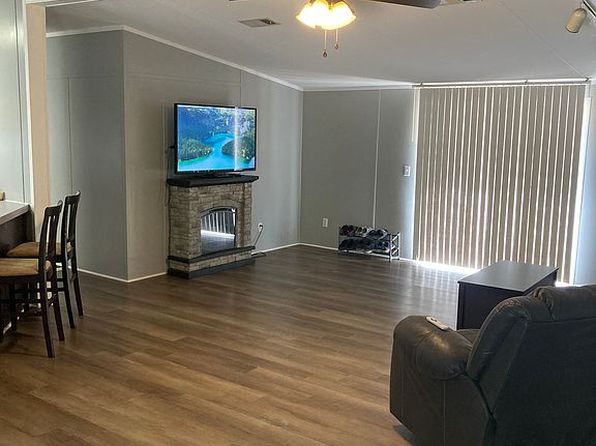 234 SW Salliewood Ct