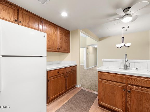 5th image of 392 Country Club Dr Unit A