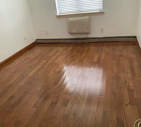 2nd image of 22 Bay Ter APT 1F