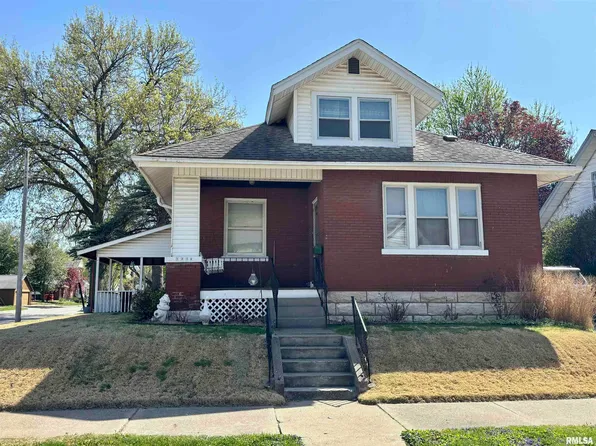 1230 Elm St, Quincy, IL 62301