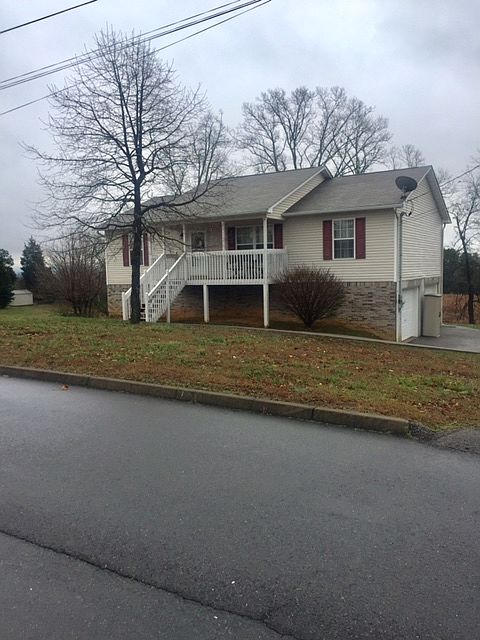1st image of 627 Keene Cir