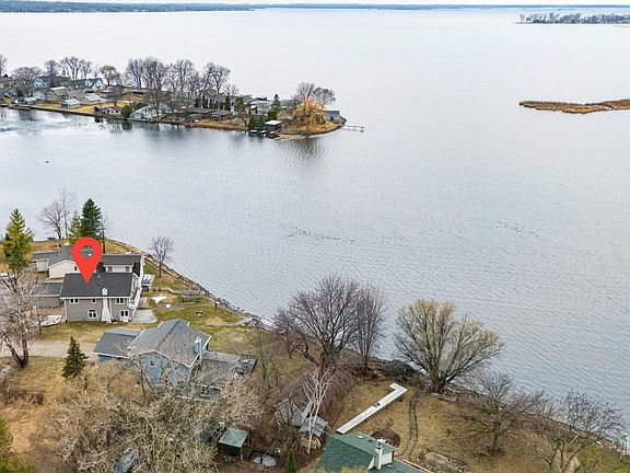 3rd image of 2210 Westwind Rd