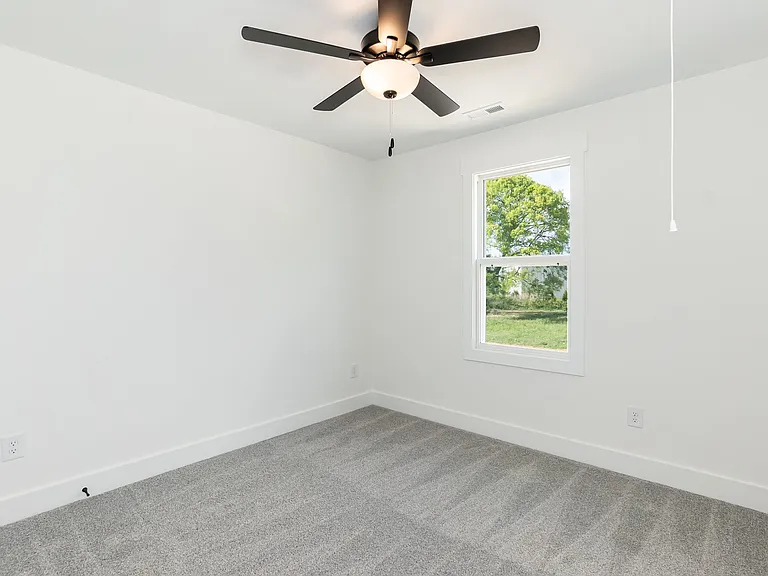 1057 E Harnett St — Photo 8