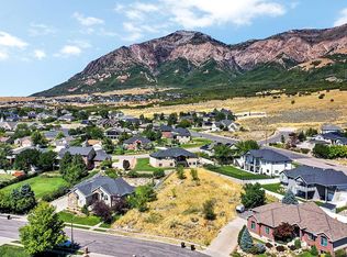 1182 E 3250 N, North Ogden, UT 84414
