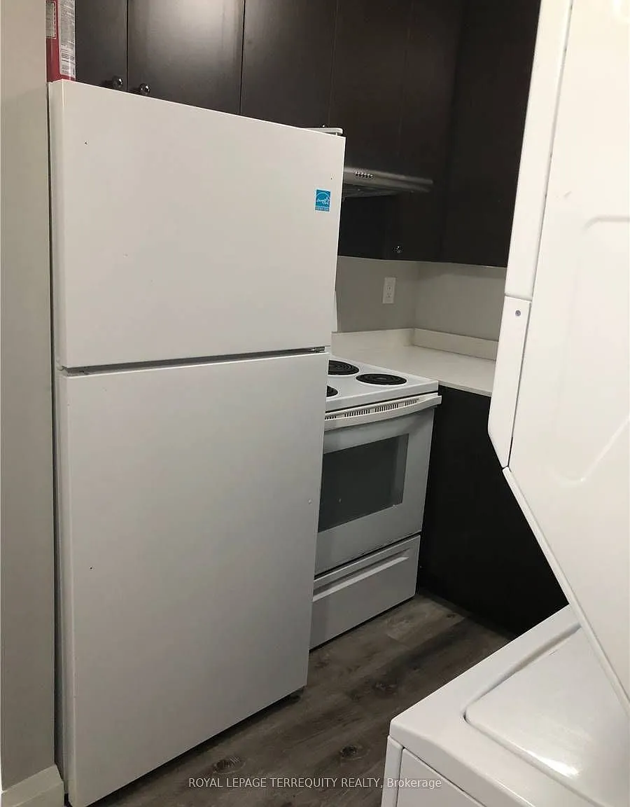 2 bed, $2,000 — Photo 4