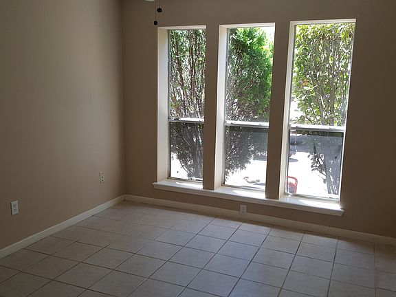 5th image of 7103 Foxwood Forest Ct