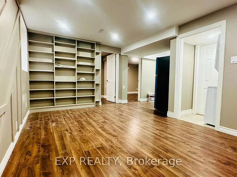 287 Resurrection Dr #LOWER — Photo 9