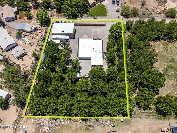 3rd image of 651 W Taylor Rd