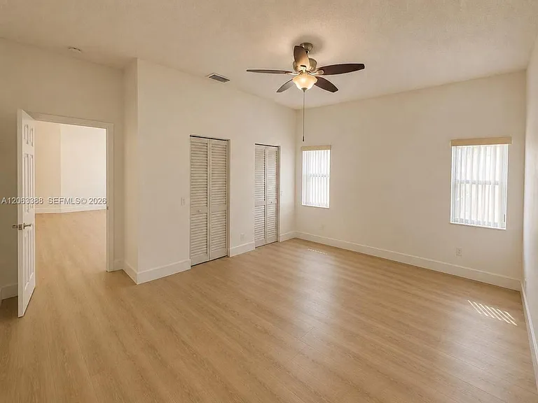 837 Tanglewood Cir #837 — Photo 4