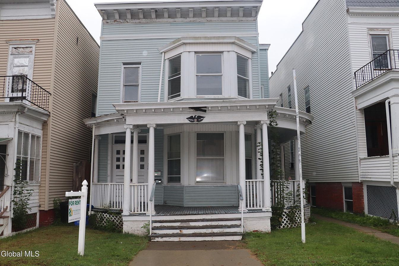 1st image of 130 5th Avenue