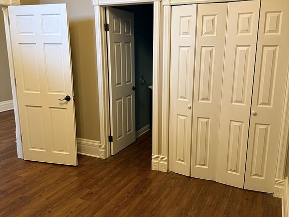 5th image of 110 W Monroe St #4