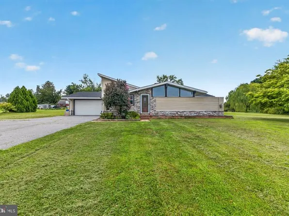 16938 Flickerwood Rd, Parkton, MD 21120