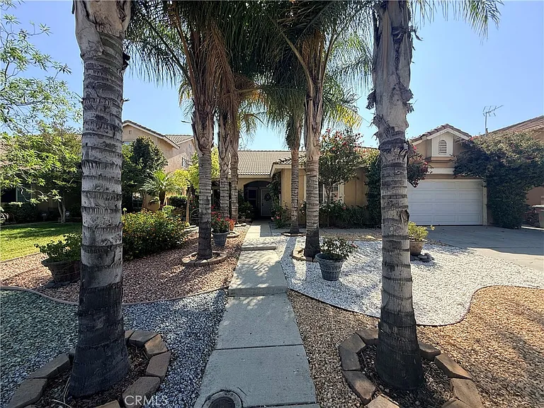 2293 Murrieta Rd — Photo 2