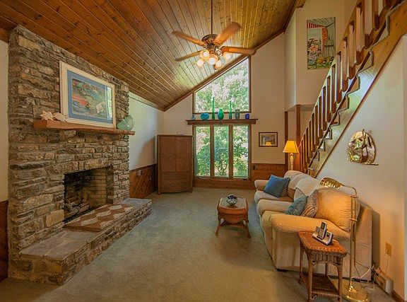 5th image of 247 Beaver Mound Cir