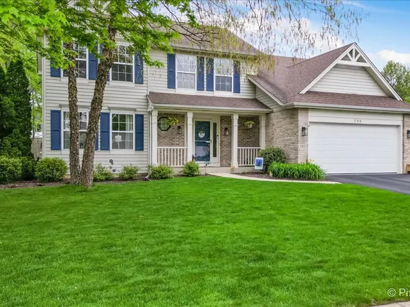 735 Churchill Ln, Oswego, IL 60543